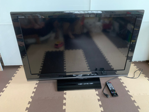 東芝　REGZA 40A8000 40インチ　09年製