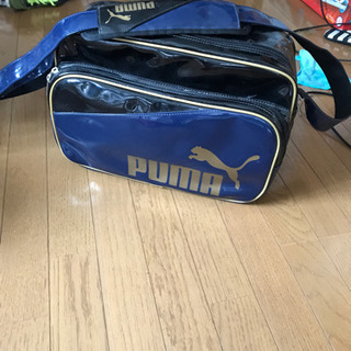 東陽町　新品　プーマ　エナメル　ショルダーバッグ
