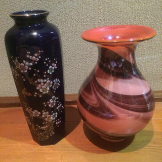花瓶いろいろ①② 　<引き取り限定>
