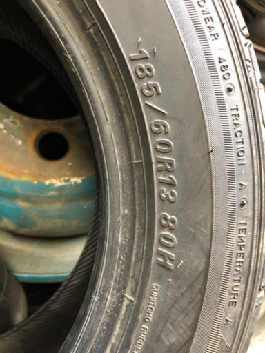 旧車好きな方へ✨185/60R13 バリ山✨