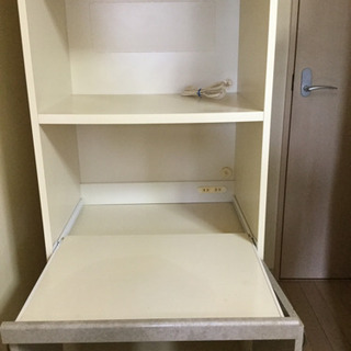 食器棚　(引取り希望。大阪市内なら配達も可能)の画像