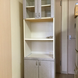 食器棚　(引取り希望。大阪市内なら配達も可能)の画像