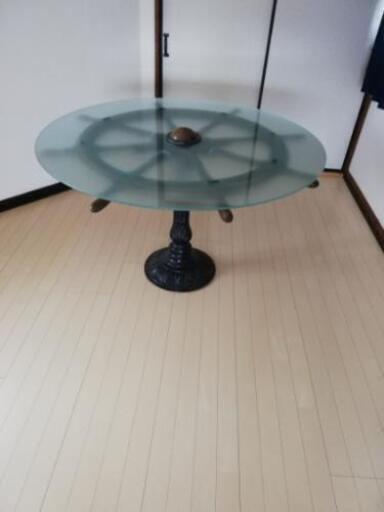 特注ガラステーブル