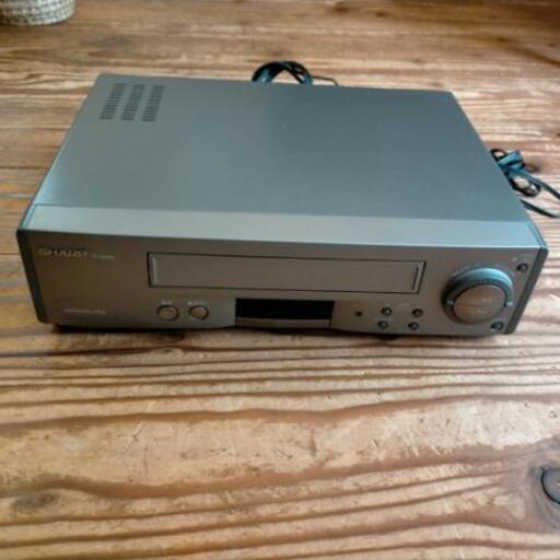 ビデオデッキ SHARP VC-HF630(リモコン付き)