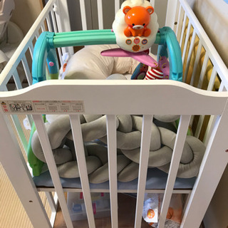 カトージ　ミニベビーベッド、おまけありの画像