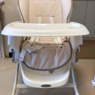 コンビ　ハイローチェア　電動