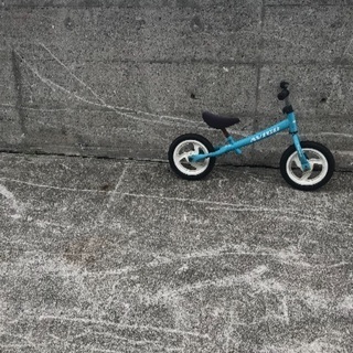 孫　ストライダー レトロBlue 