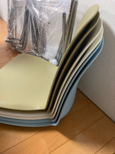 プラスチックチェアー6個セット
