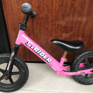ストライダー ピンク 正規品