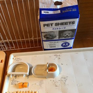 ペットゲージ　犬小屋　ペットシート　エサ容器の画像