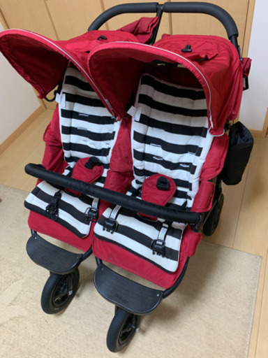 再値下げ☆エアバギーココダブル　チェリーレッド　【双子用】【2人乗り】