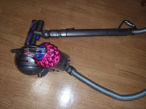 Dyson ダイソン DC63 モーター ヘッド サイクロン 掃除機  付属品多数