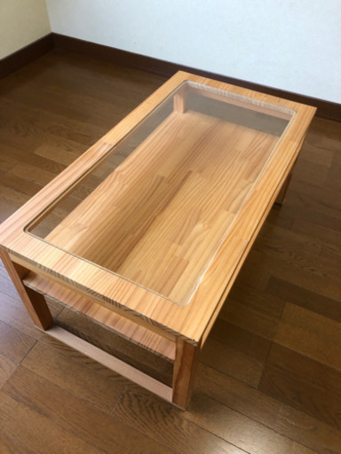 木枠のガラス天板ローテーブル