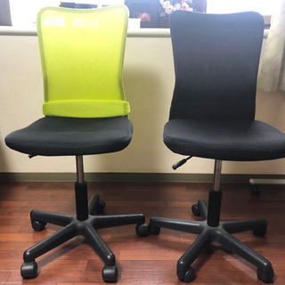 オフィスチェア2脚セットです。の画像