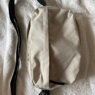 無印良品。斜めがけカバン