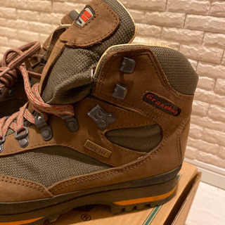 登山靴　トレッキングシューズ24.5cmの画像