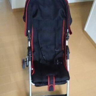 美品 軽量 折りたたみベビーカー Richell