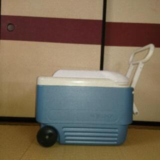 IGLOO MAXCOLD 40 ROLLER クーラーボックス