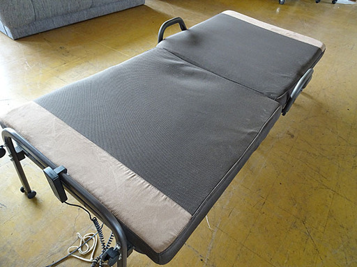 【 MOTECK 】電動折り畳みベッド 寝具 介護 ブラウン