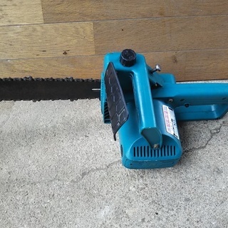 取引終了　マキタ　電動チェンソー