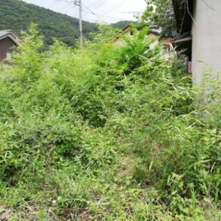 草刈り作業 − 岡山県