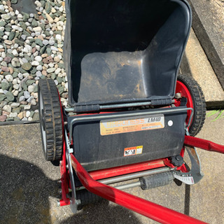 バロネス 手動式芝刈り機の画像