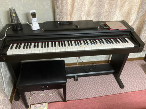 電子ピアノ　ローランド