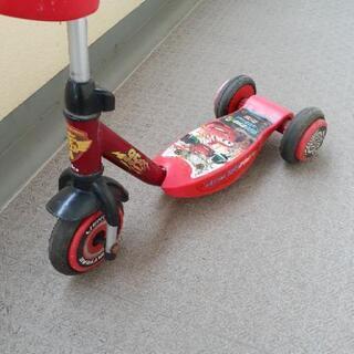お取り置き中　カーズ　キックボードの画像