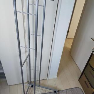 商談成立（たしかディノスで購入）スリムハンガーラック