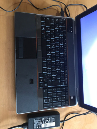 ※訳あり大特価！Dell E6520 Windows10PRO64bit　cpu-i5　 新品SSD付　NVIDIA® NVS™4200M専用グラフィックスカード装備 中古マウスおまけ付き