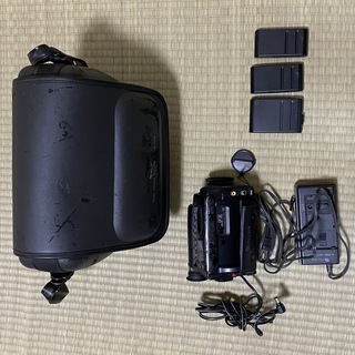fujix-8の 8ミリビデオカメラ 『M690』です。
