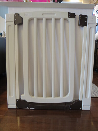 【セット】ベビーゲート＆ベビーサークル☆日本育児 ファミリーゲイト☆木製ベビーサークル8枚