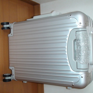 美品　メルセデスベンツ　アルミスーツケース　32L ☆新品・箱入り☆メルセデスベンツ オリジナルスーツケース