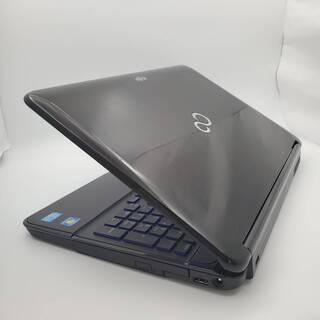 FUJITSU LIFEBOOK Corei7 メモリ8GB SSD256GB 富士通 Corei7 メモリ8GB SSD256GB ノートパソコン