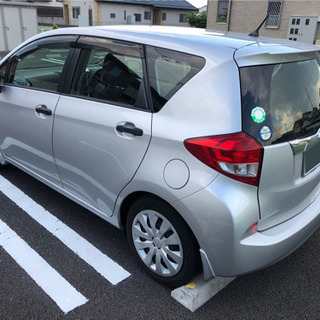 走行2万キロ！スバル　トレジアの画像