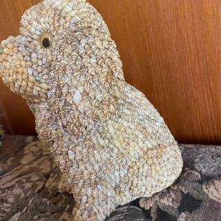 貝殻で敷き詰めた置き物　アンティークの画像