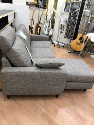 【美品】ニトリ ３人掛け布張りソファ ヘッドレスト付?自社配送時?代引き可?※現金、クレジット、スマホ決済対応※