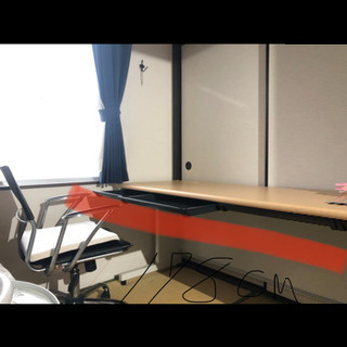 Computer table 