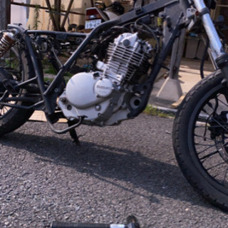 グラストラッカー250