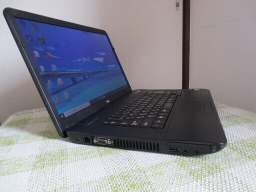 リーズナブルなPC NEC i3モデル メモリ4GB Wi-Fi マイクロソフトOffce他便利なアプリ  