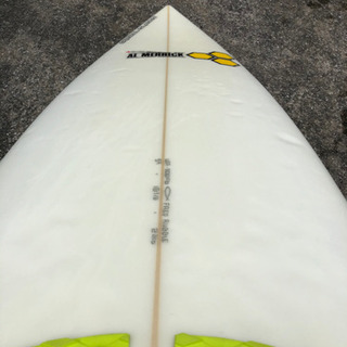 サーフボードショート