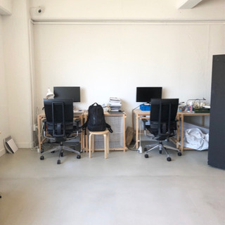 木製オフィスデスク　天板サイズ　800×800mmの画像