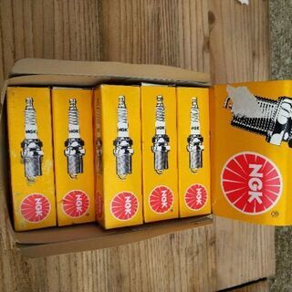 ハーレー　ショベル　未使用品8本セット　NGK プラグBPR5E...