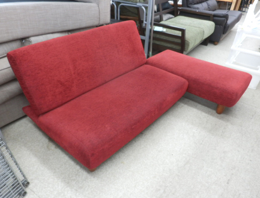 2人掛けソファ 赤 布 オットマン カウチ ソファベッド リクライニング 分割 木脚 コンパクト 可愛い ポップ ペイペイ対応 札幌市西区西野