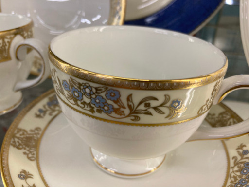 【愛品倶楽部柏店】WEDGWOOD ウェッジウッド　カップ＆ソーサーペア　クリブデン　1990〜1999年製造