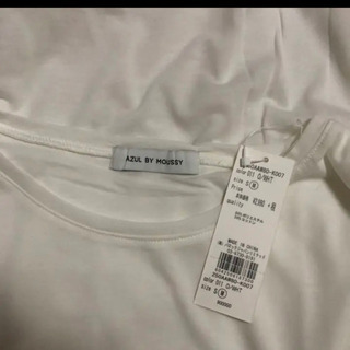 新品未使用★ AZUL by moussy マント風BIG Tシャツの画像