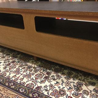 テレビボードの画像