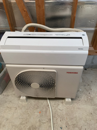 東芝ルームエアコン　クーラー