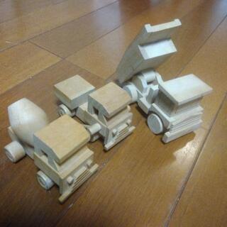 はたらく車　木製　動きます！