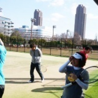 ☑テニス☑2020年8月10日(月 17:00～21:00☑木場公園テニスコート(テニスサークル）☑上級者募集 - スポーツ